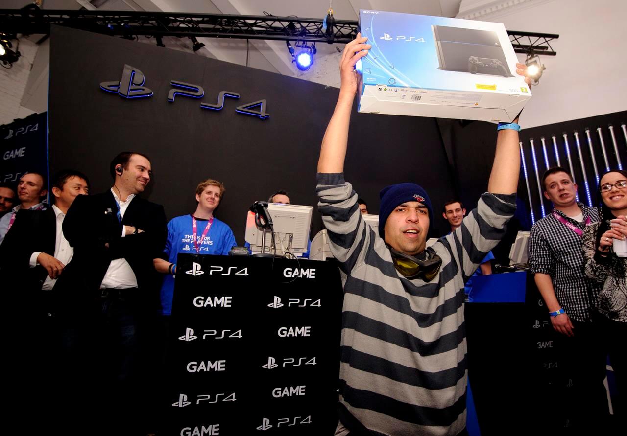 Начало продаж Playstation 4 в Европе