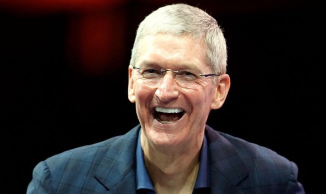 50 миллиардов долларов за квартал: Apple продолжает купаться в деньгах