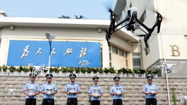 В Китае создан первый отряд полицейских дронов