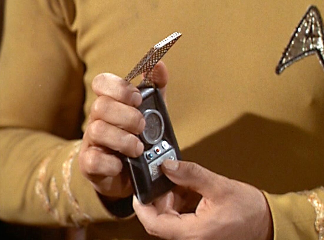 Вы можете приобрести коммуникатор из Star Trek для своего смартфона