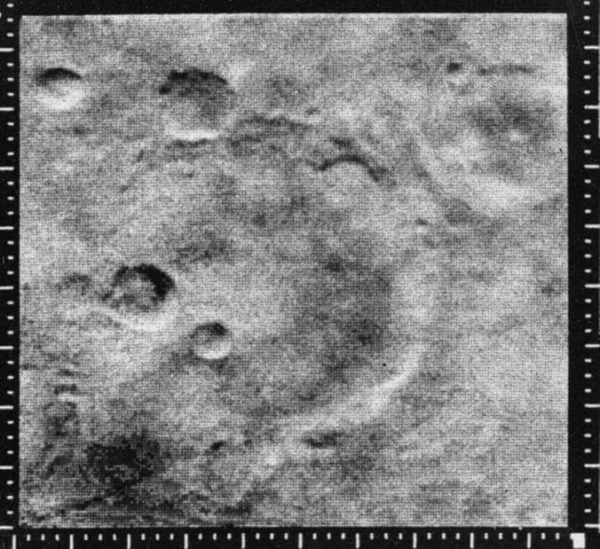 Фотографии Марса сделанные зондом Маринер-2