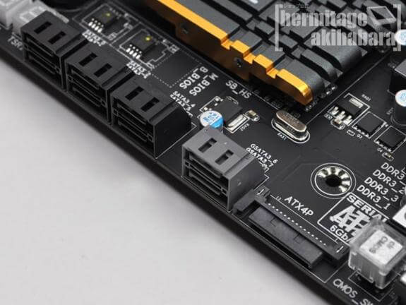 gigabytega-990fxa-ud7up05-575x432