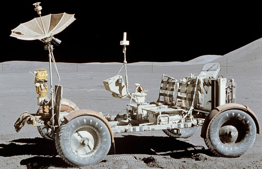 Каким будет новый автомобиль для езды по Луне?