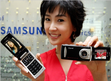 Samsung SCH-B490 с поддержкой DMB. Фото.