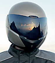 Умный мотоциклетный шлем. Фото.