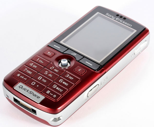 Sony Ericsson готовится к выпуску новой модификации K750i. Фото.