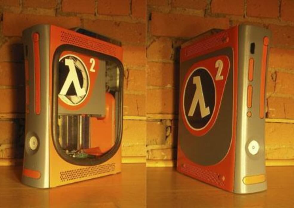 Корпус игровой приставки Xbox 360 в стиле игры Half Life 2. Фото.