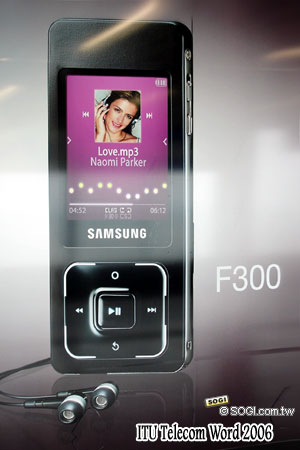 Samsung SGH-F300 — гибрид Mp3 плейера и телефона. Фото.