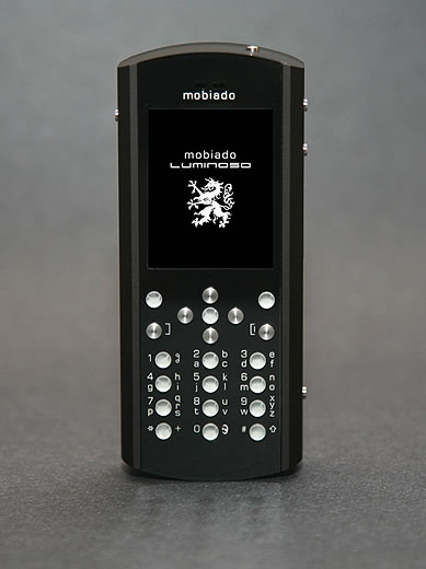 Luminoso — телефон класса люкс с поддержкой 3G сетей. Фото.