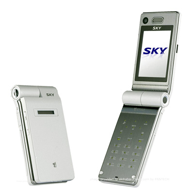Видео о мультимедийном сотовом телефоне SKY IM-U170. Фото.