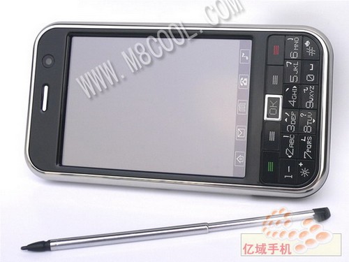 Hua Long IP2000 — главная подделка iPhone скоро поступит в китайские магазины. Фото.