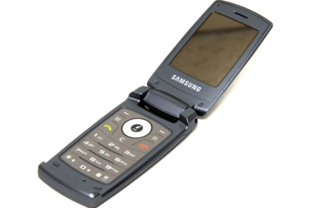 Samsung U300 — самая токая в мире раскладушка (видео). Фото.