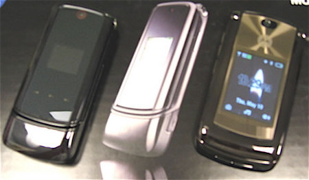 Представление Motorola V9m. Фото.