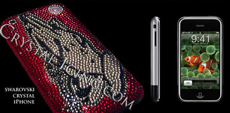 iPhone инкрустированный кристаллами Swarovski. Фото.