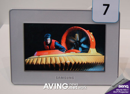 Рамка для фото Samsung SPF-72V. Фото.