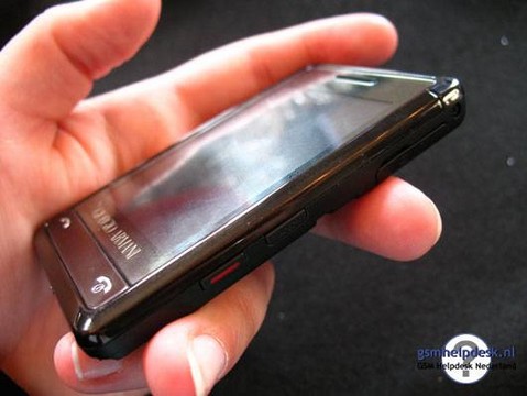 Горячие новинки мобильной связи от Samsung. Фото.