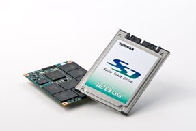 Toshiba представила свои первые SSD. Фото.