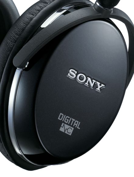 Sony MDR-NC500D – звук без постронних примесей. Фото.