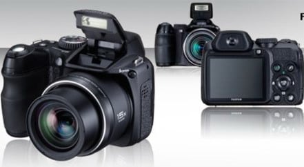 Цифровой фотоаппарат Fuji S2000HD. Фото.