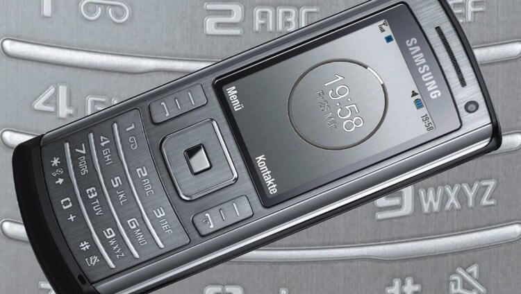 Обзор телефона Samsung U800 Soul b. U800 — не самый продвинутый телефон Samsung. Фото.