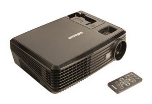 Новый бюджетный проектор от InFocus. Фото.
