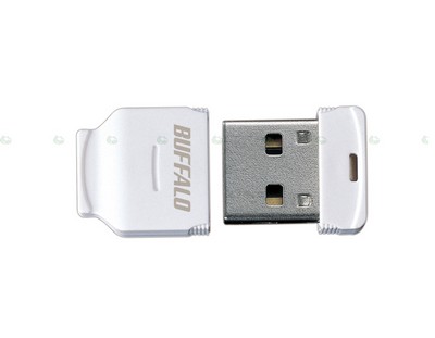 Buffalo выпустила USB-кардридер для microSDHC. Фото.