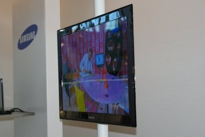 Samsung готовится к серийному производству AMOLED дисплеев. Фото.