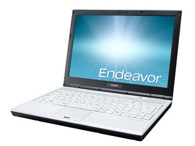 13.3-дюймовый ноутбук Endeavor NA802 от Epson. Фото.