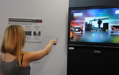 CES ’09: Hitachi показала LCD телевизоры будущего. Фото.