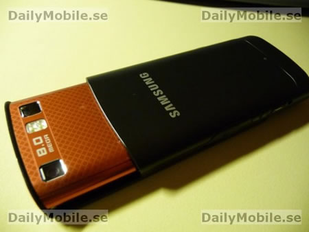 Первые фото готовящегося флагманского слайдера от Samsung. Фото.