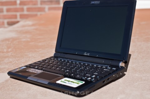 Стоимость ASUS Eee PC 1000HE в США составит около $375. Фото.