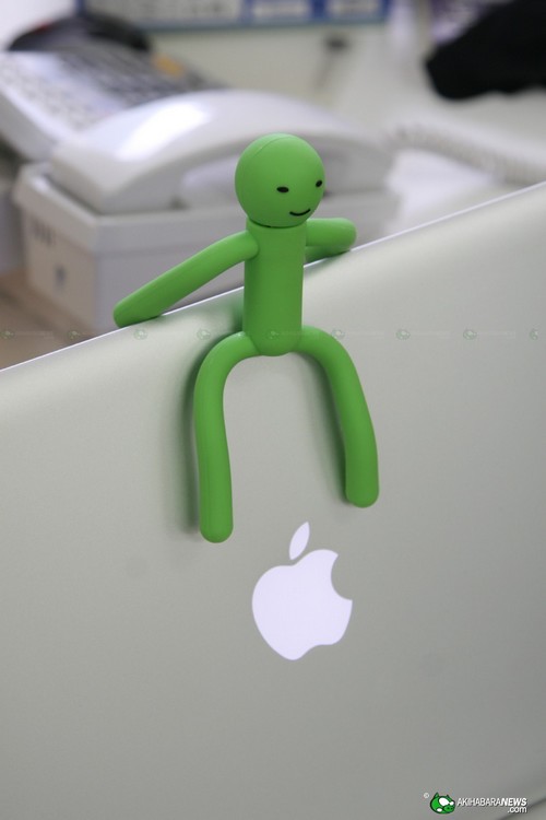 SolidAlliance выпустила флешку в виде зеленого человечка. Фото.