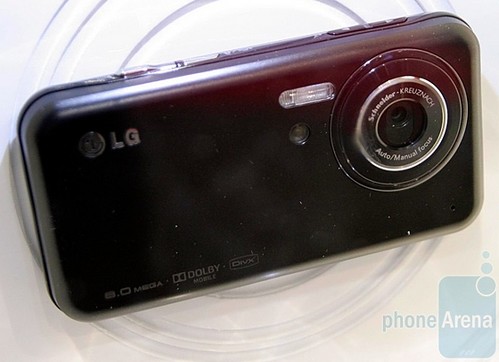 Первые фотографии LG GC900 Viewty 2. Фото.