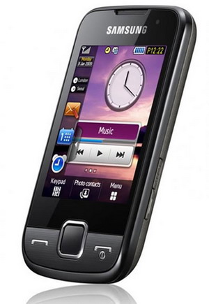 Samsung представляет два новых сенсорных смартфона. Фото.
