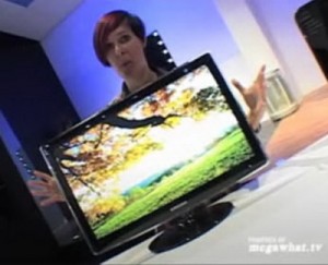 Samsung продемонстрировала 23-дюймовый OLED гибридный монитор. Фото.