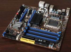 MSI готовит плату microATX для Core i7. Фото.