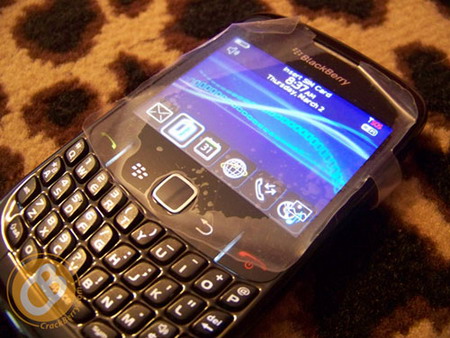 Первые фото нового BlackBerry Curve 8520. Фото.
