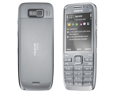 Nokia E52 – моноблок для туристов. Фото.