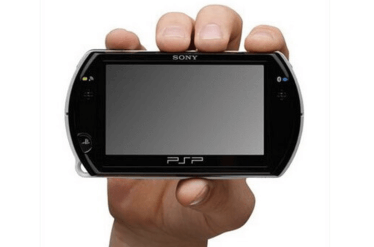PSP Go выходит на сцену. PSP Go выходит на сцену. Фото.
