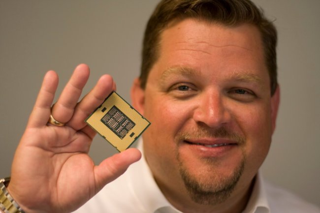 Intel выпустит первый 8-ядерный процессор к концу марта. Фото.