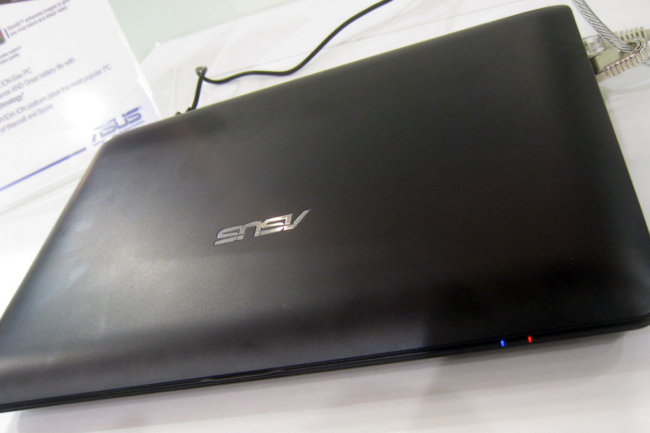 Asus Eee PC 1015PN уже в Европе. Фото.