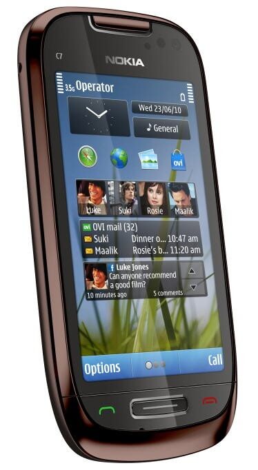 Nokia представила три новейших смартфона на платформе Symbian^3. Фото.