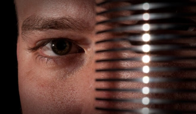 Американским военным запретили использовать CD, DVD и флешки. Фото.