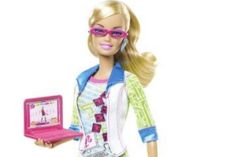 Кукла Барби устроилась системным администратором – ей вручили ноутбук и iPhone. Кукла Барби. Фото.