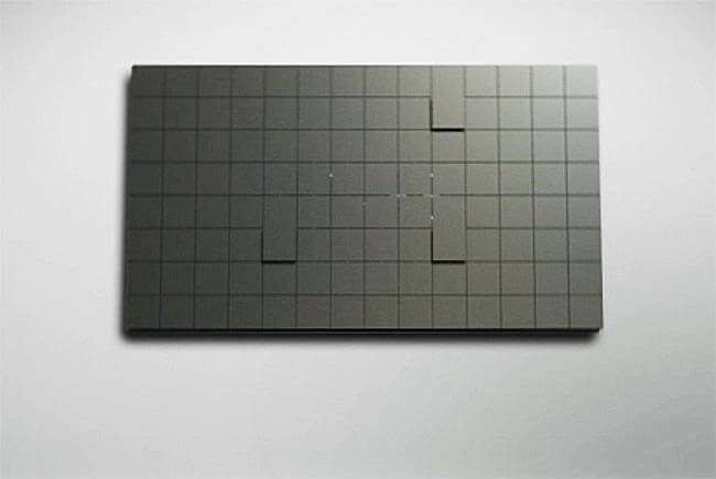 Футуристические часы Art du Temps. Фото.