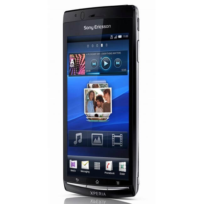 Sony Ericsson Xperia Arc приедет в Великобританию в апреле. Фото.
