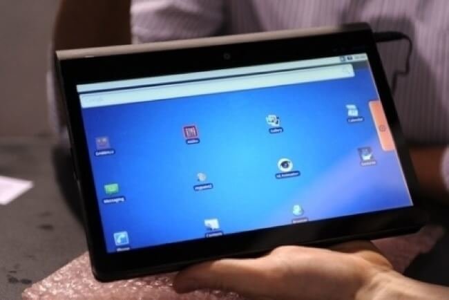 Начались поставки нового планшета Notion Ink Adam. Фото.