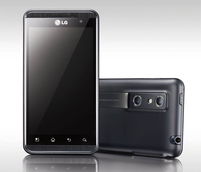 LG Optimus 3D в действии. Фото.