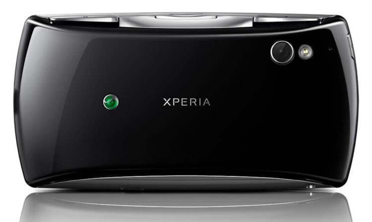 Sony Ericsson XPERIA Play будет поставляться с Android 2.4. Фото.