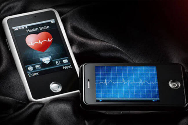 Европейские покупатели совсем скоро смогут приобрести смартфон-кардиограф. Фото.